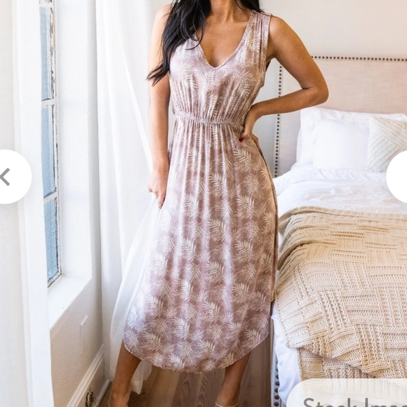 Sozy LAVINIA MIDI DRESS - Picture 1 of 4